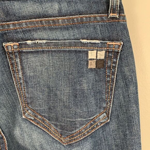 Salt Works jeans Avenue A low rise flare woman’s size 28 medium wash blue denim - Picture 7 of 10